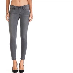 Frame Le Skinny De Jeanne in Greys Inn JEANS